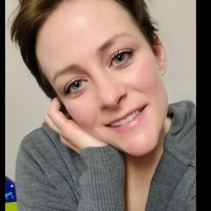 Meet your Posher, Rebecca